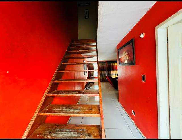 3 BEDROOM SEMI DETACHED FOR SALE IN NEWLANDS WEST